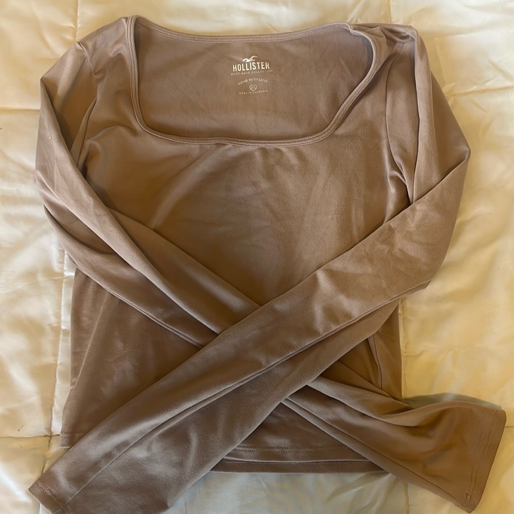 Hollister Tight Long-Sleeve in Dusty Pink